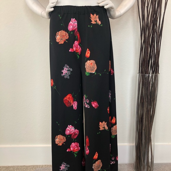 Style-Aire | Vintage Floral Palazzo Pants - Picture 5 of 8